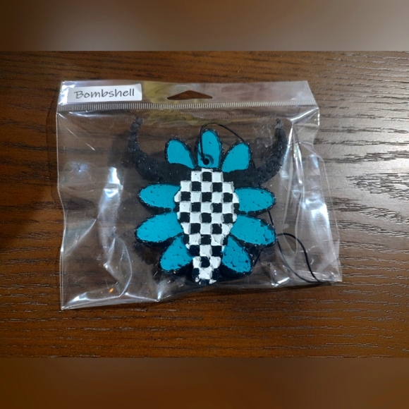 Blue and Black Checkered Longhorn Hanging Car Freshie - Picture 1 of 1